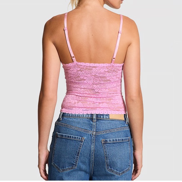 NWT PINK
PRETTY PERFECT CAMI - Picture 2 of 3